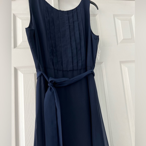 Neiman Marcus Pleated Maxi Dress size 8, New with Tags - Picture 3 of 9